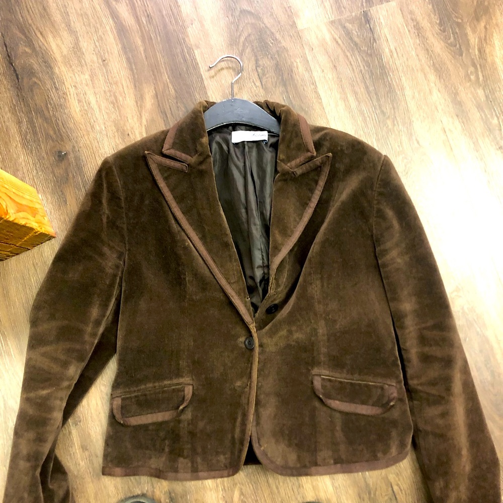 Fuzzy brown jacket $45